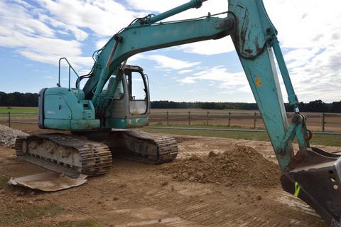 Pelle Kobelco SK200SRLC d'occasion année 2001